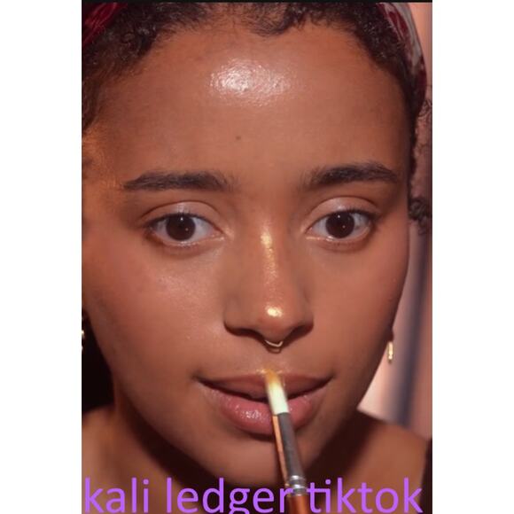 Pat McGrath Bridgerton Skin Fetish Sublime Skin Highlighter Xtreme Gold 002 NIB - Picture 5 of 12